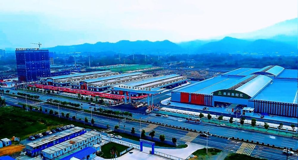 新华社 | 两大供销流通枢纽相继投运 绘就为农服务新图景